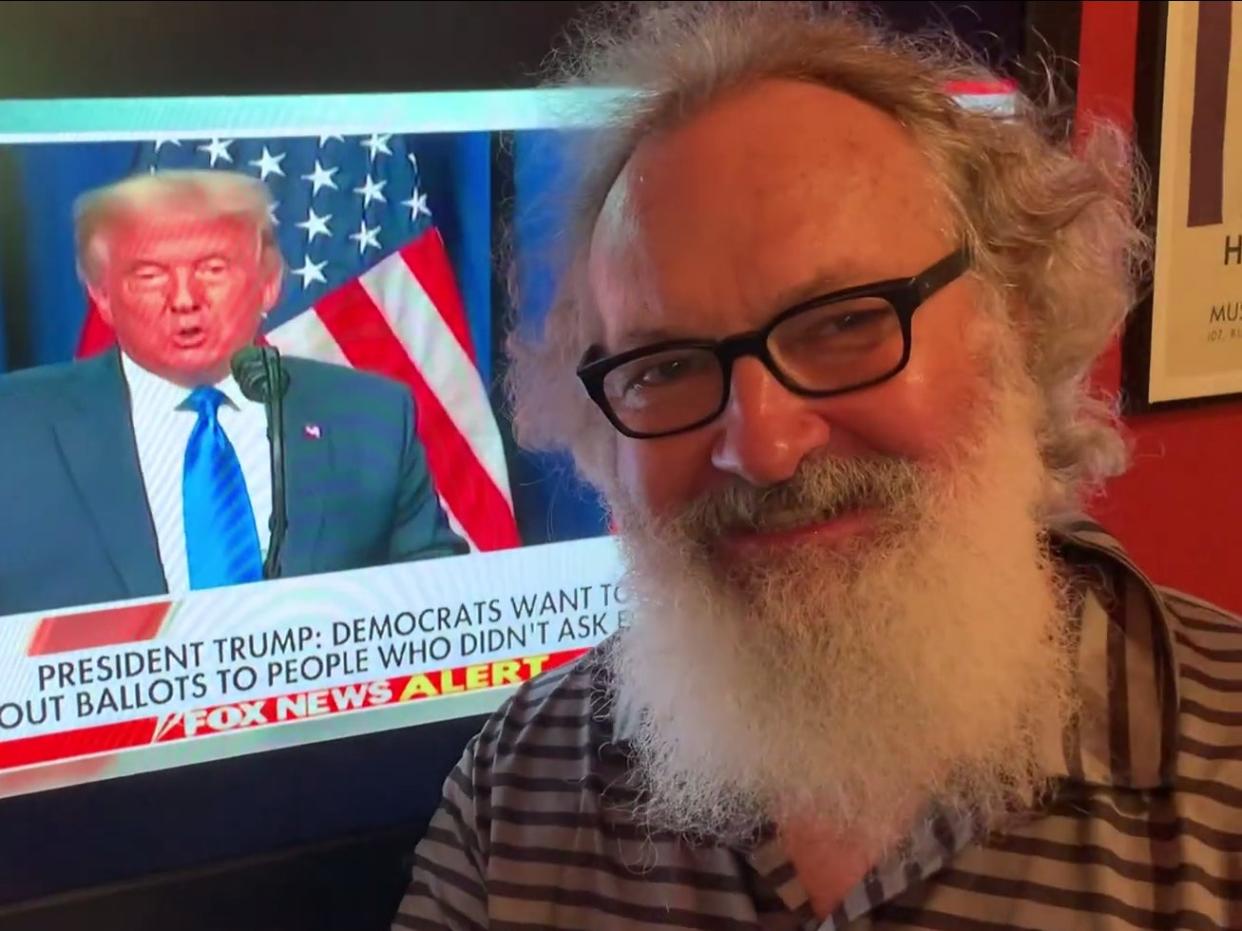 Randy Quaid drinking champagne while President Donald Trump spoke at the Republican National Convention in September 2020 ((Randy Quaid - YouTube))