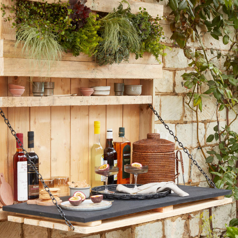Open a DIY garden bar
