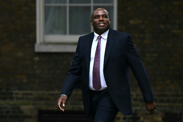 Der neue britische Premierminister Keir Starmer hat am Freitag weitere Kabinettsposten besetzt und den 51-jährigen David Lammy zum Außenminister ernannt. Das Innenressort übertrug er Yvette Cooper. (Paul ELLIS)