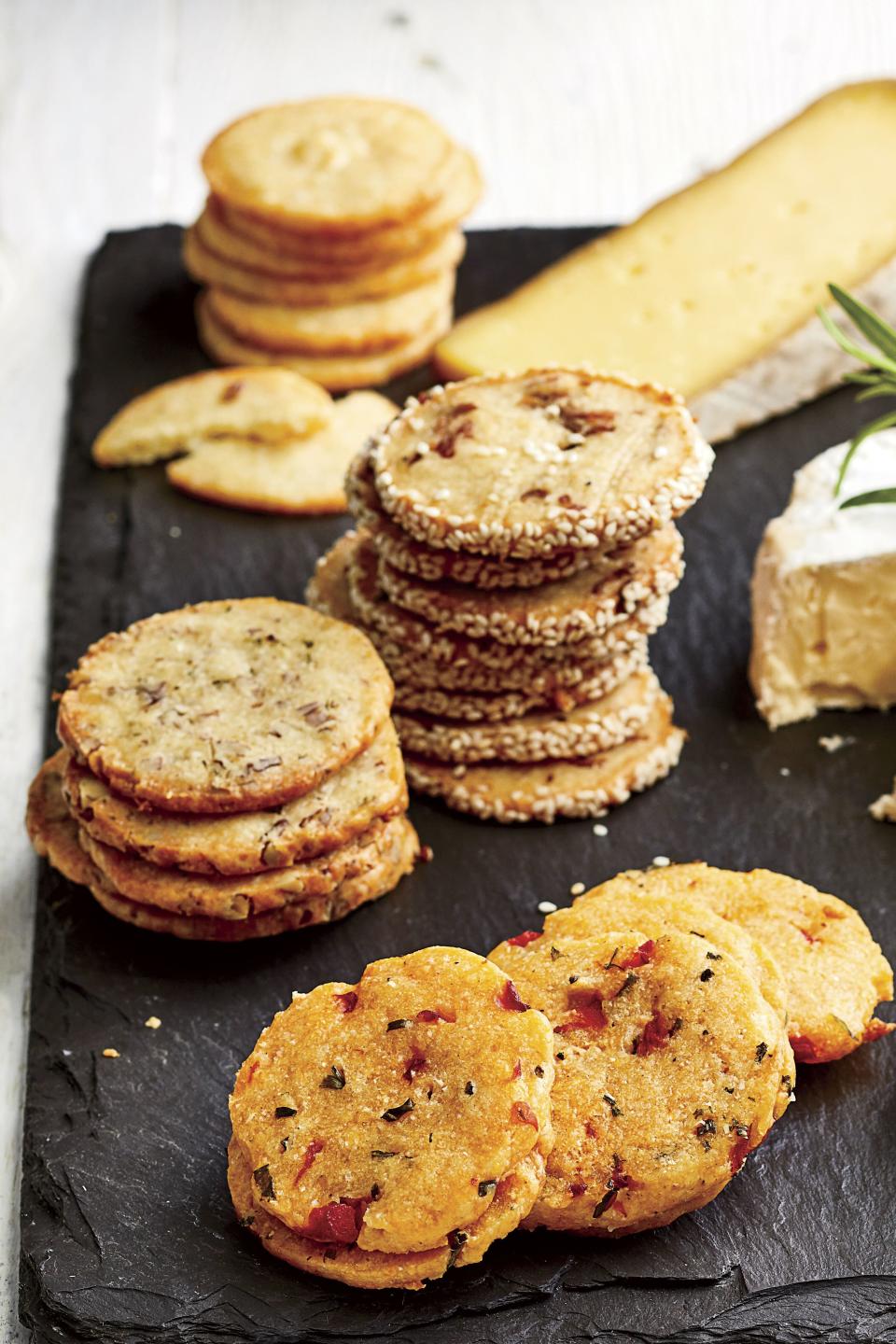 Cheddar Cheese Shortbread Crackers