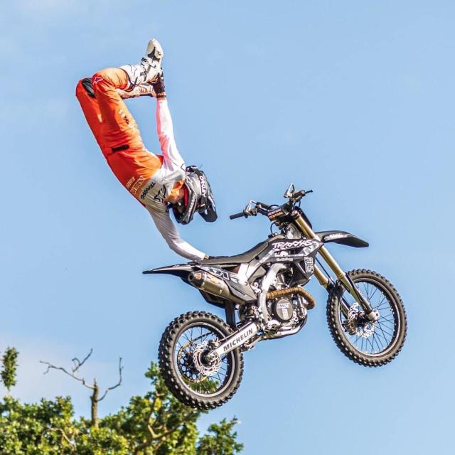 Bolddog - Freestyle Motocross Stunt Display Show