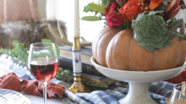 blue and white thanksgiving tablescape