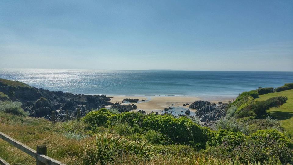 <p>Woolacombe Beach is renowned for being family friendly, and providing a lifeguard service, toilets, first aid and food and beach goods outlets.</p><p><a class="link " href="https://www.airbnb.co.uk/" rel="nofollow noopener" target="_blank" data-ylk="slk:FIND AN AIRBNB;elm:context_link;itc:0;sec:content-canvas">FIND AN AIRBNB</a></p>