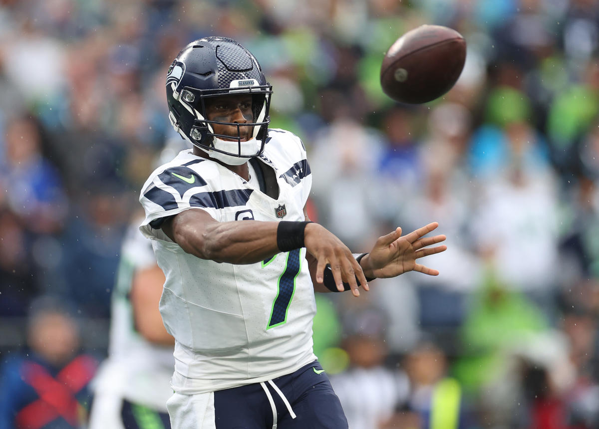 Watch: Geno Smith was mic'd up for win vs. Panthers last week