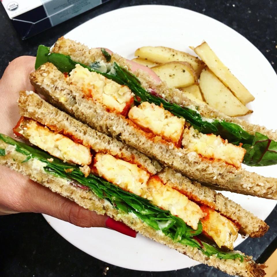 Buffalo Tempeh Sandwich