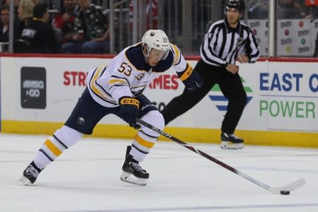 Buffalo Sabres sign Jeff Skinner to an expensive extension