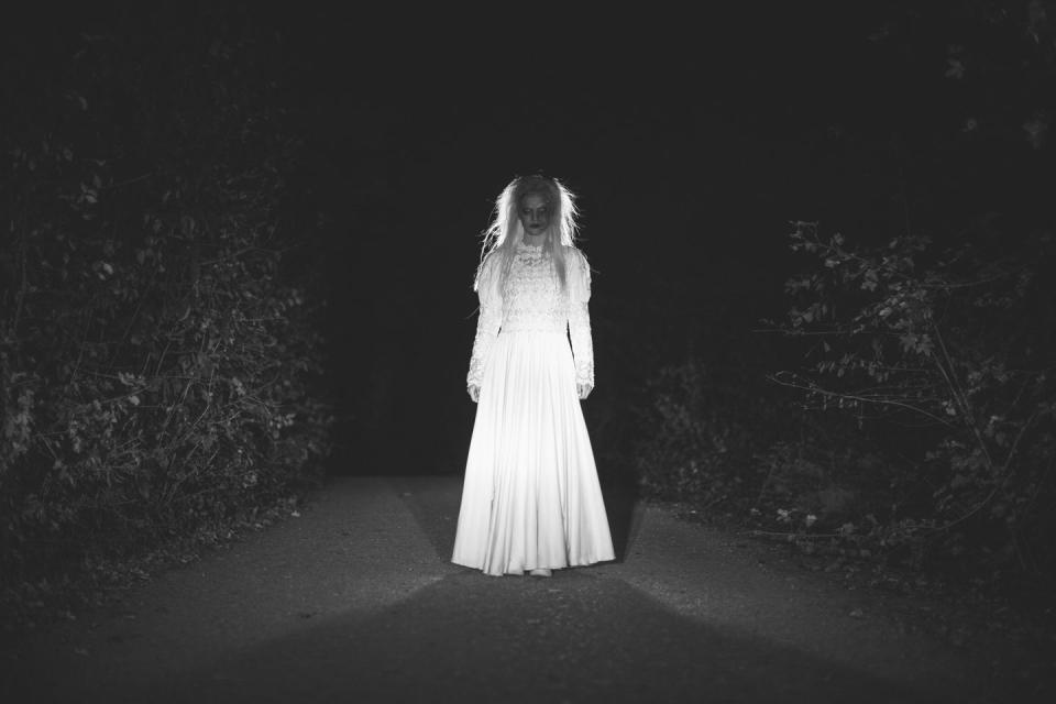 spooky urban legends   lady in white ghost