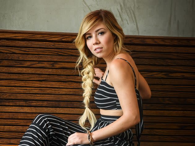 Jennette McCurdy, shown here in 2016, said that writing her memoir simplified her feelings toward her mother. (Photo: George Pimentel via Getty Images)