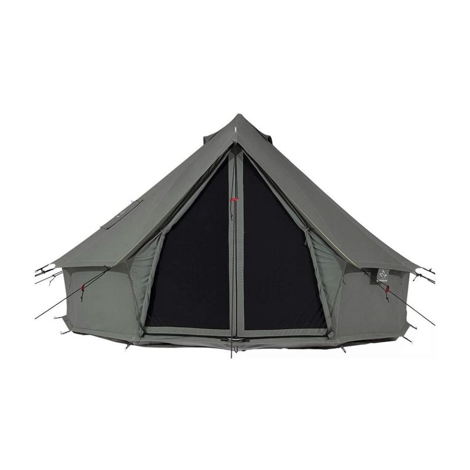 1) White Duck Regatta Canvas Bell Tent with Stove Jack