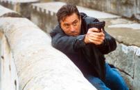 Als er 1998 während der Dreharbeiten zu "Ronin" in Paris weilte, wurde Robert De Niro von der französischen Polizei abgefangen und neun Stunden lang über einen Prostituiertenring verhört, von dem er angeblich Kenntnis gehabt haben soll. Nie wieder werde er einen Fuß nach Frankreich setzen, schwor Robert De Niro damals in "Le Monde". (Bild: United Artists/Getty Images)