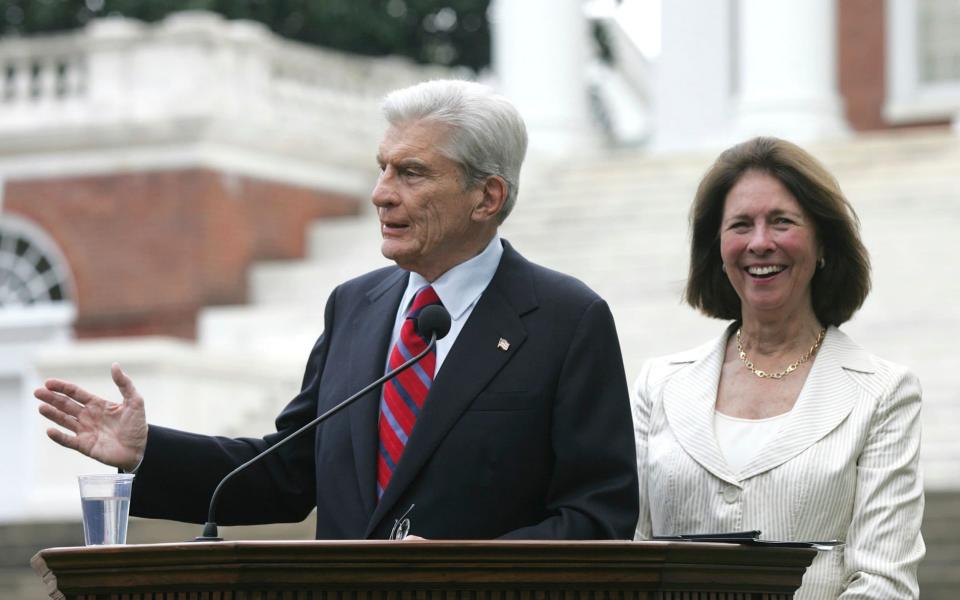 With his third wife Jeanne Vander Myde, who survives him, in 2007 - Andrew Shurtleff/AP