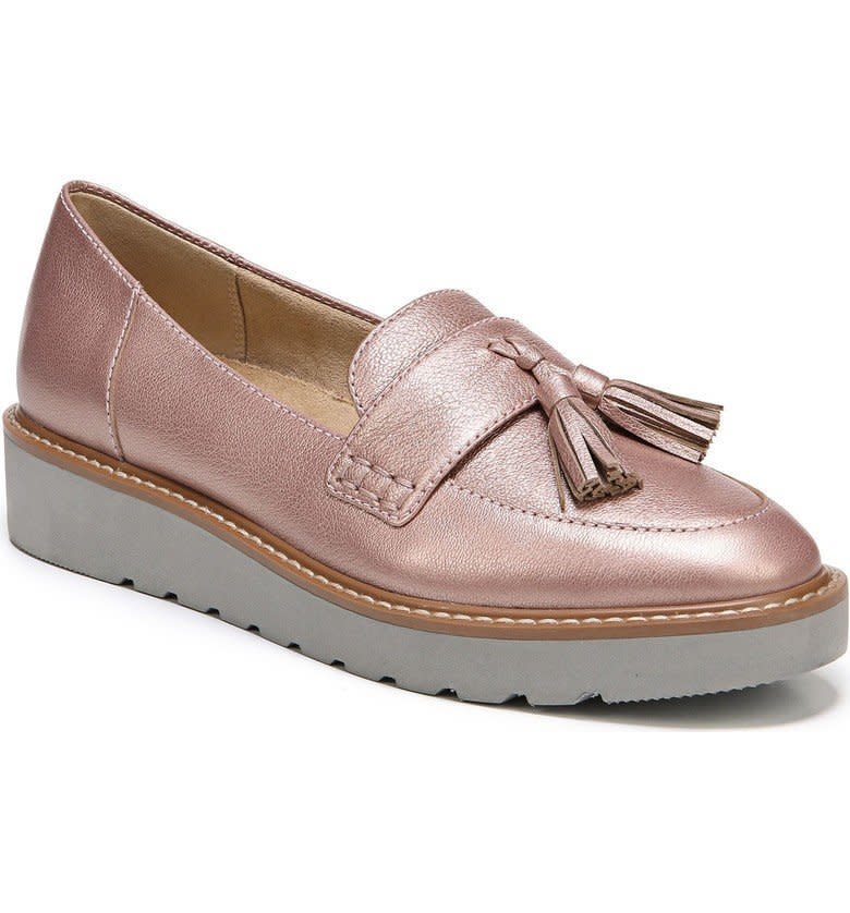 Get it on <a href="https://shop.nordstrom.com/s/naturalizer-august-loafer-women/4756224?origin=category-personalizedsort&amp;fashioncolor=ROSE%20GOLD%20LEATHER&amp;cm_mmc=Linkshare-_-partner-_-10-_-1&amp;siteId=tv2R4u9rImY-u4M.XzYUiBf7_5h7QlmLag" target="_blank">Nordstrom</a>, $110.&nbsp;