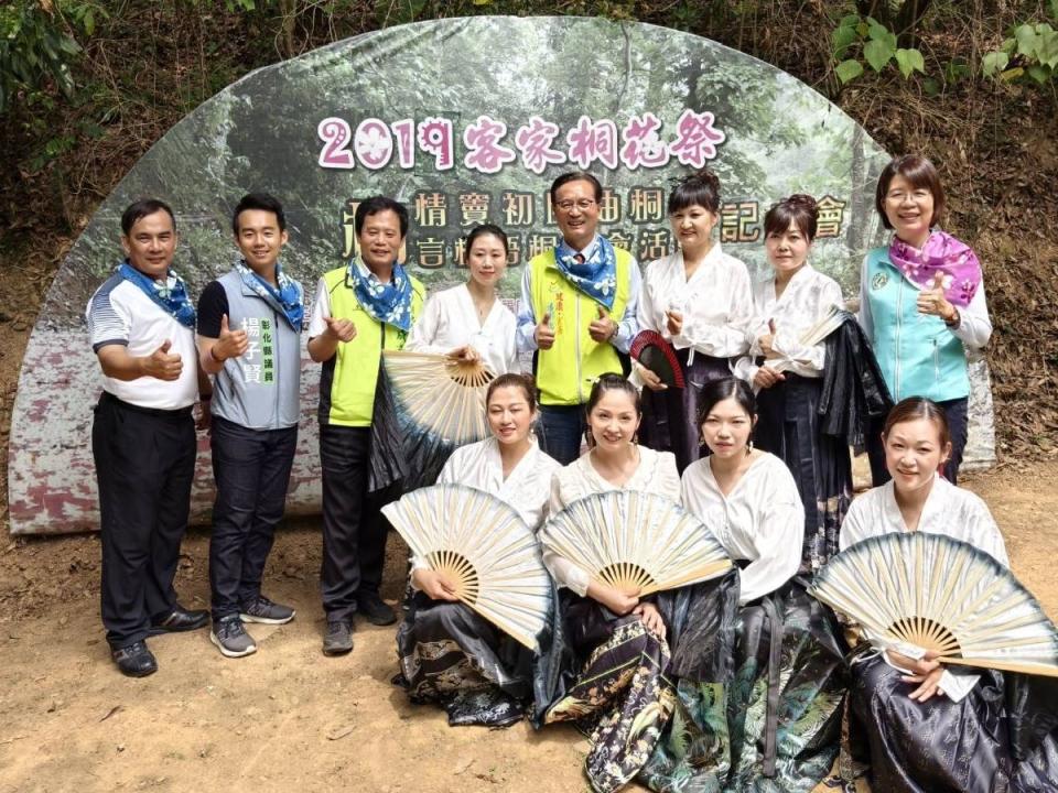 彰化市桐花祭繽紛登場，邀全民來福田社區小旅行，品嚐在地美食、欣賞「四月雪」花海美景。（圖：李河錫攝）