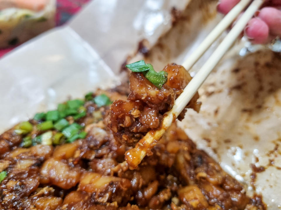 Hokkien noodle - black carrot cake