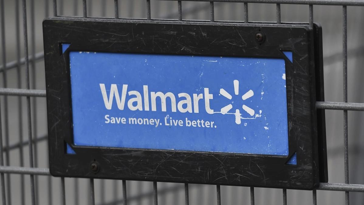 Walmart’s 2nd quarter paints a different picture of consumers: Analyst