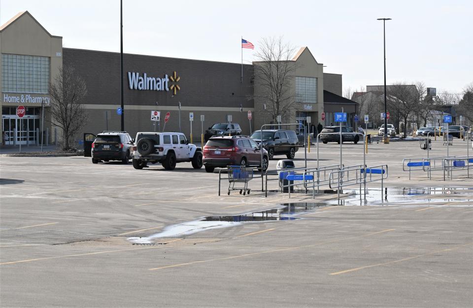 Police cleared both the Coldwater Walmart store and parking lot after a phoned in bomb threat Monday at noon.