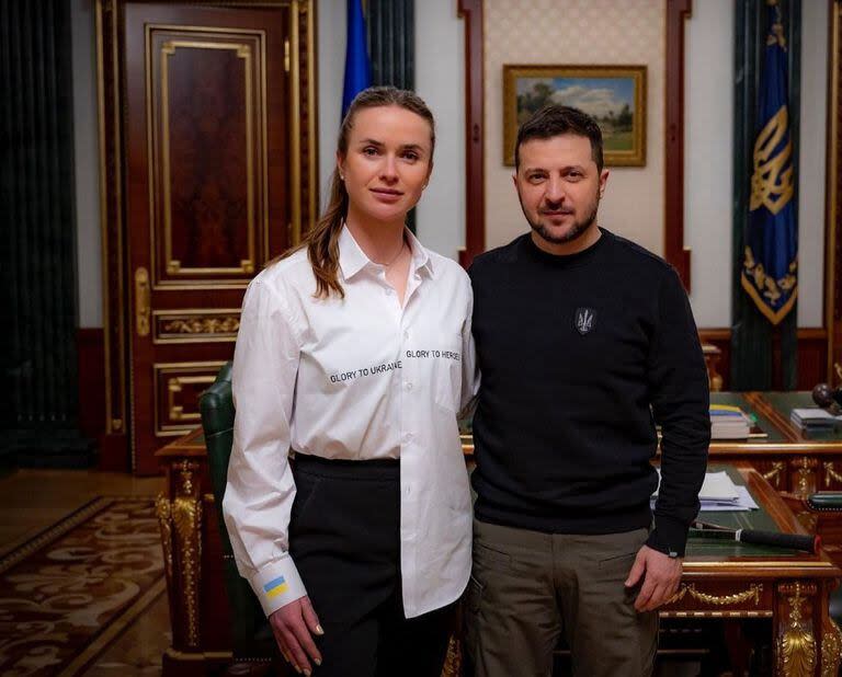 Svitolina, con el presidente de Ucrania, Volodimir Zelenski