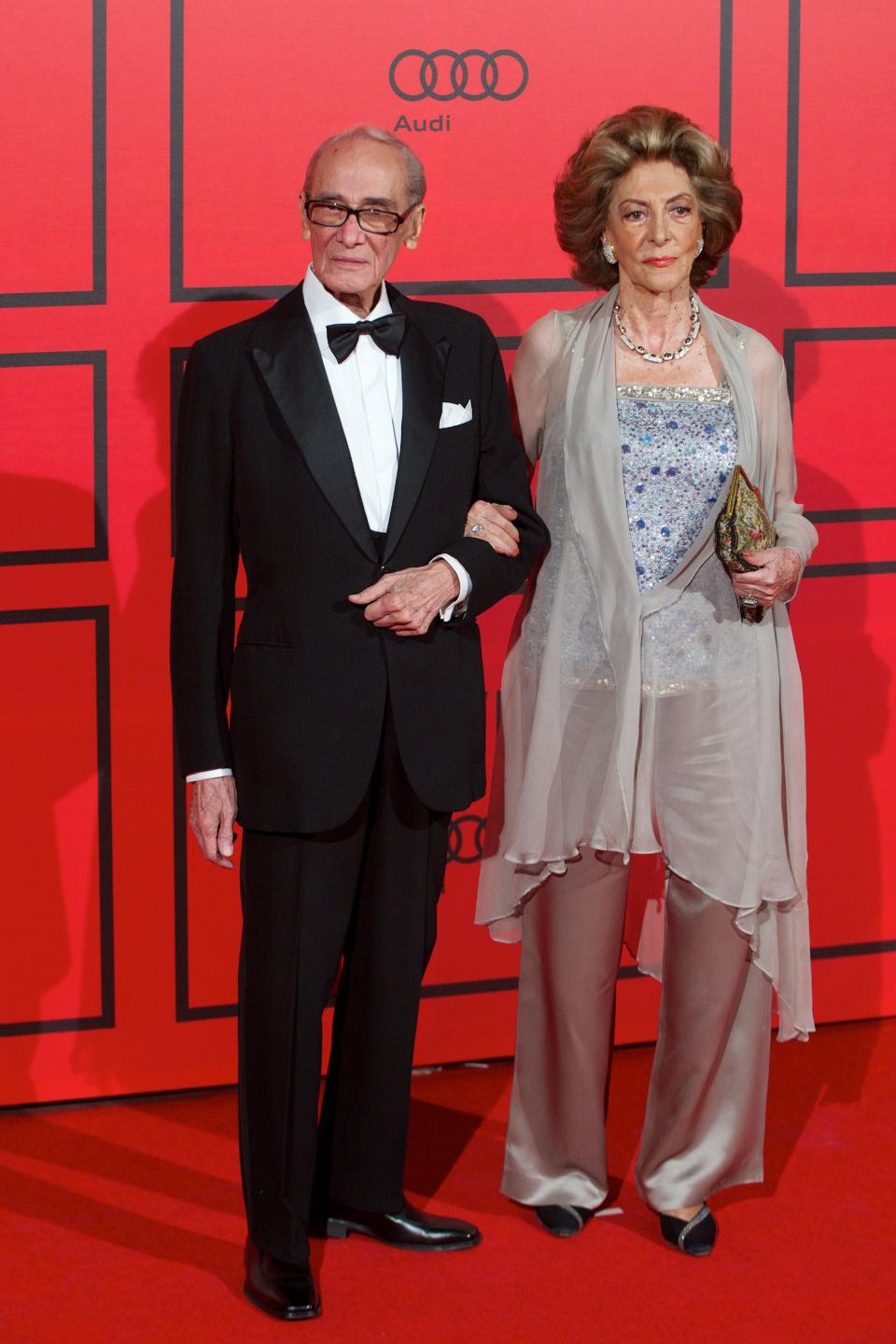 MADRID, SPAIN - OCTOBER 10:  Mike Stilianopoulos and wife Pitita Ridruejo attend the Vanity Fair 5th anniversary paty at the Santa Coloma Palace on October 10, 2013 in Madrid, Spain.  (Photo by Carlos Alvarez/Getty Images)