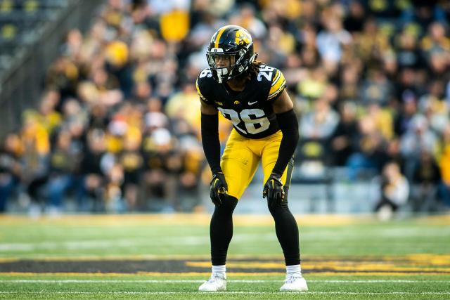 Pro Football Focus has Iowa Hawkeyes' Kaevon Merriweather in a class of his  own