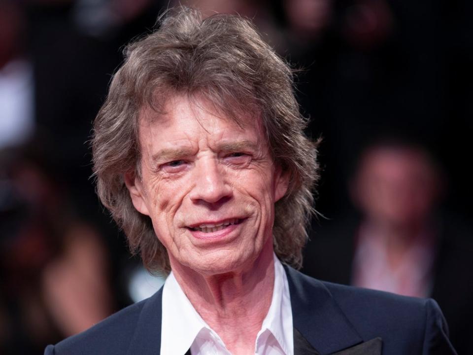 Mick Jagger entspannte im Englischen Garten in München. (Bild: Denis Makarenko/Shutterstock.com)