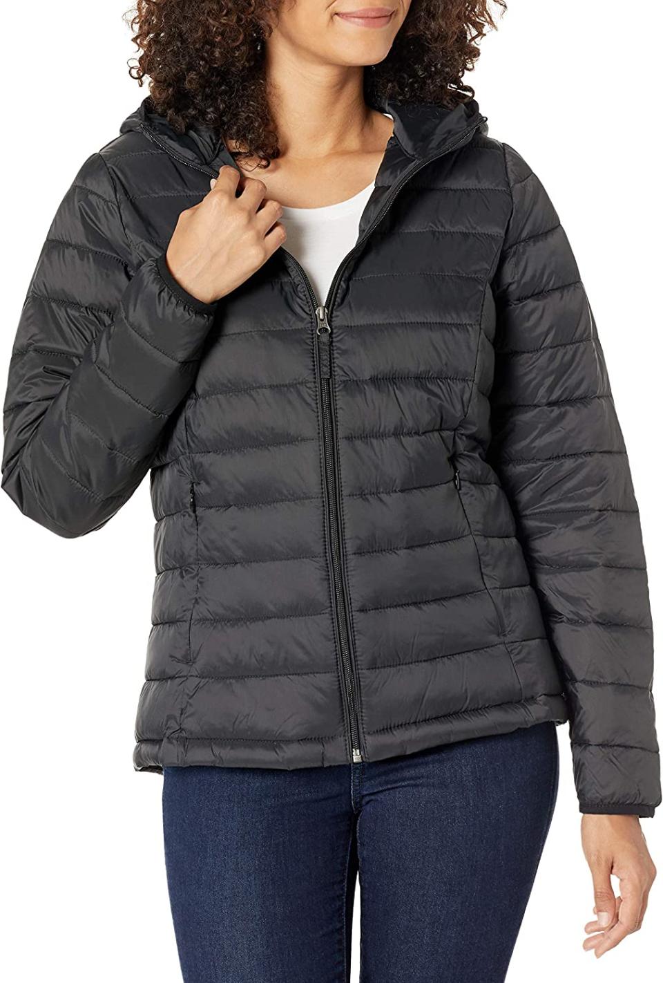 Amazon Essentials Womens Lightweight Water-Resistant Packable Hooded Puffer Jacket. Image via Amazon.