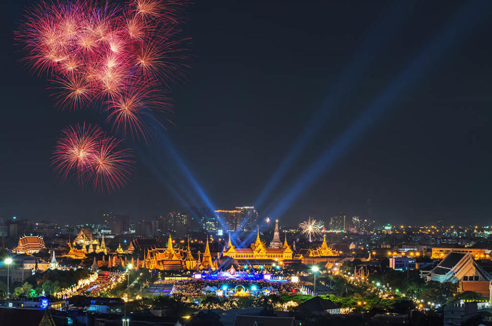 泰國父親節也是泰王拉瑪九世的生日，在大皇宮舉辦的慶祝活動。（Image Source : Getty Creative/iStockphoto）