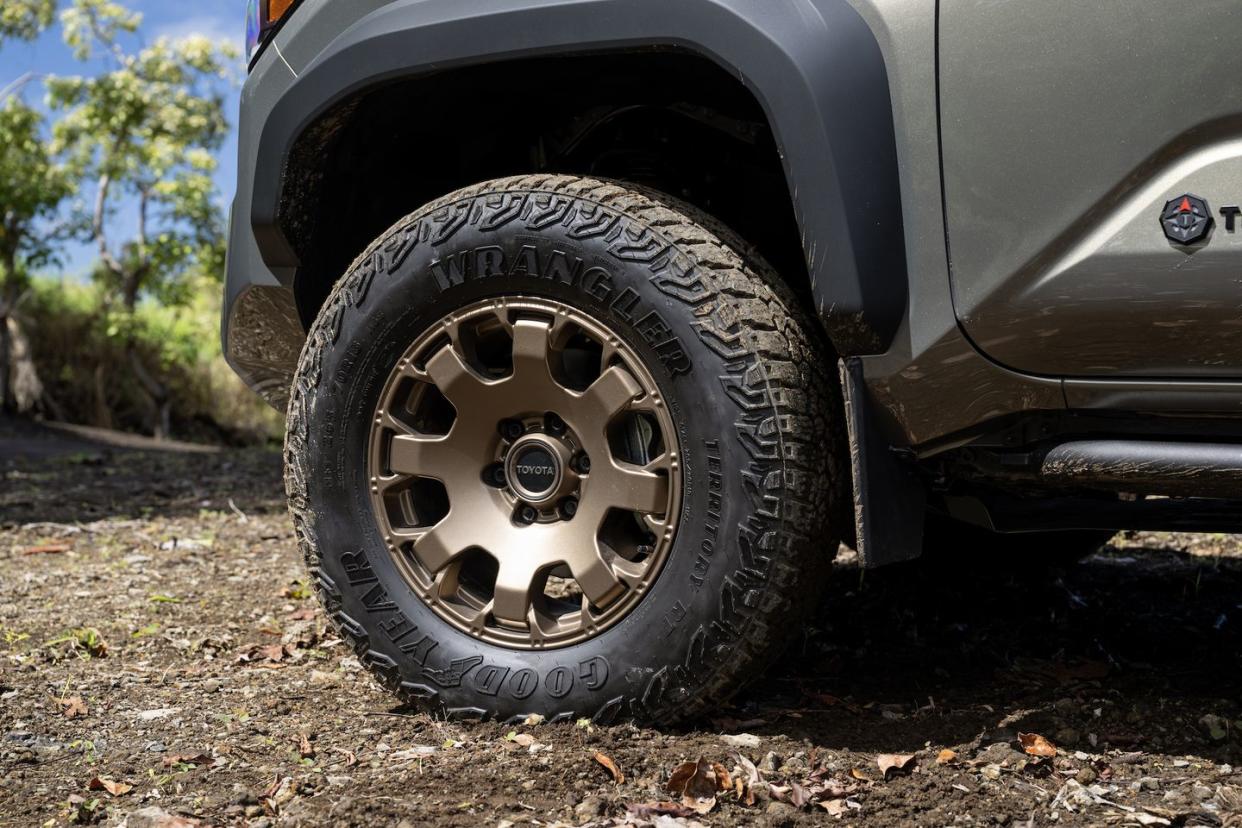 2024 toyota tacoma trailhunter press images