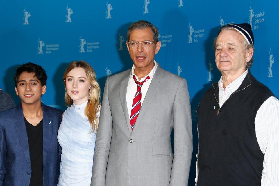 Jeff Goldblum mit 1,94 Meter und Bill Murray mit 1,88 Meter gehören zweifelsfrei zur Upper Class der Hollywood-Größen. Da können Tony Revolori und Saoirse Ronan nur ehrfürchtig aufsehen. (Bild: Andreas Rentz/Getty Images)