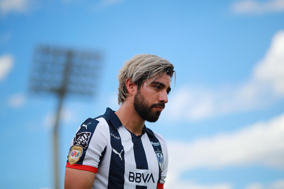 MEXICO CITY, MEXICO - JANUARY 26: Rodolfo Pizarro #20 of Monterrey looks on during the 3rd round match between Pumas UNAM and Monterrey as part of the Torneo Clausura 2020 Liga MX at Olimpico Universitario Stadium on January 26, 2020 in Mexico City, Mexico. (Photo by Hector Vivas/Getty Images)