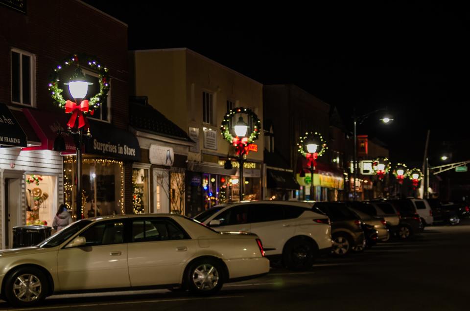 Downtown Denville holiday decorations.