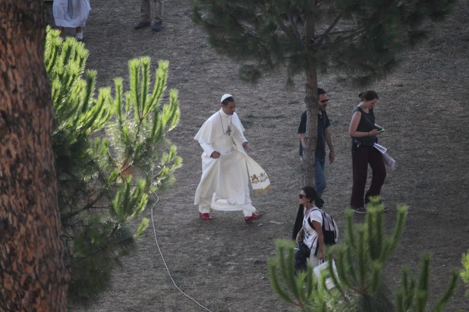 El rodaje se alargará durante varias semanas y, aunque está confirmado que el estreno de ‘The Young Pope’ (HBO, 2016) será el próximo año, todavía se desconoce la fecha exacta de su emisión. (Foto de Cordon).