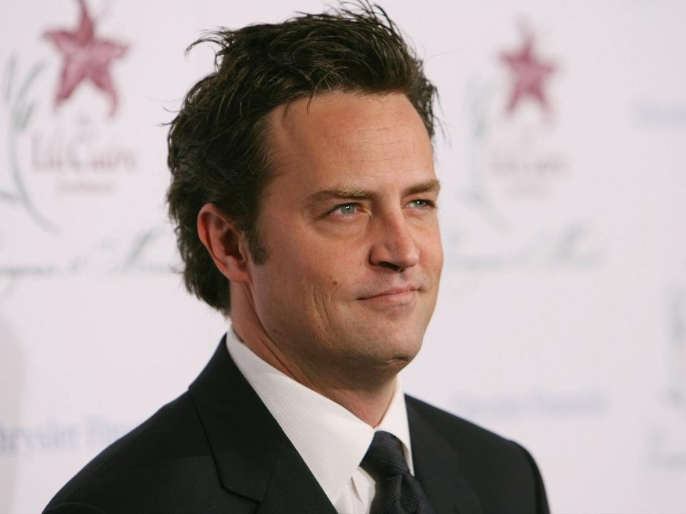 Matthew Perry arrives at the 9th Annual Dinner Benefiting the Lili Claire Foundation at the Beverly Hilton Hotel on 14 October 2006 in Beverly Hills, California (Michael Buckner/Getty Images)