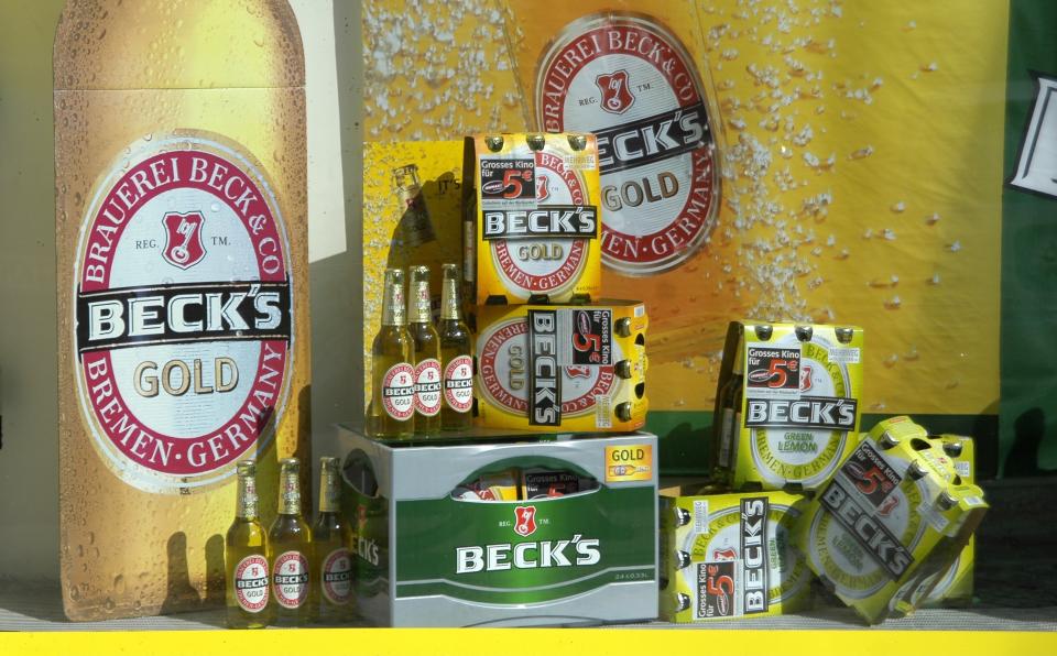 <p>Die Anheuser-Busch InBev ist die größte Brauereigruppe der Welt und in Deutschland u.a. mit den Marken Beck’s, Hasseröder und Löwenbräu vertreten. Ihr Inlandsabsatz liegt bei 6,6 Millionen Hektolitern und sichert ihr damit den zweiten Platz. (Foto: gettyimages) </p>