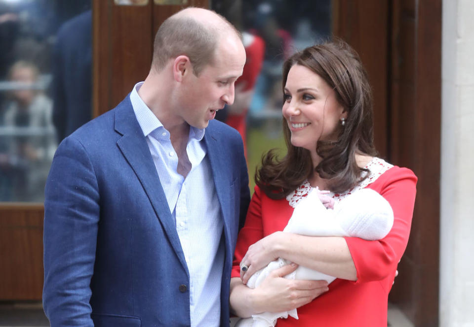 Prince William, Duke of Cambridge, and Catherine, Duchess of Cambridge, with son Louis. (Photo: Getty Images)