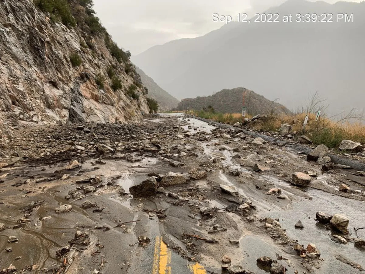 Southern California mudslides damage homes, carry away cars