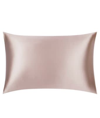 Give a hair guru the gift of a luxurious silk pillowcase