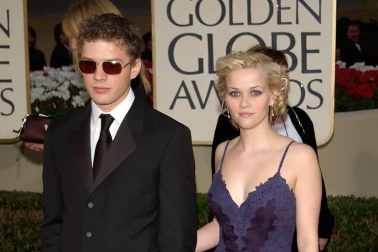 Ryan Phillippe y Reese Witherspoon en una gala de los Globo de Oro, en 2002