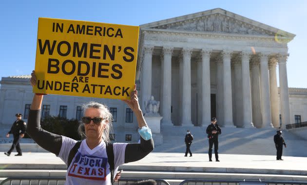 Pro-choice demonstrators protest outside of the U.S. Supreme Court on Nov. 1, 2021. (Photo: Anadolu Agency via Getty Images)