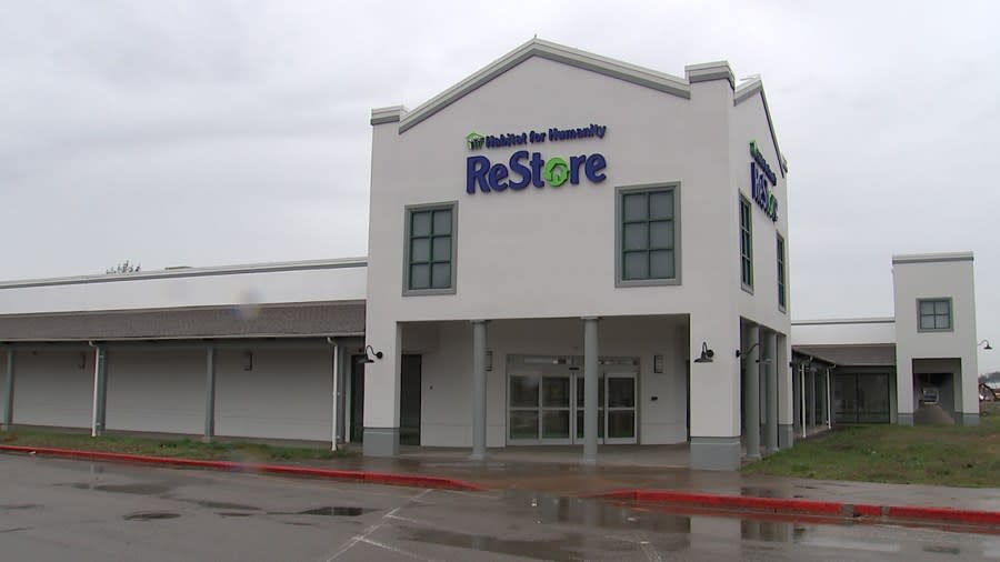 Located at the old Lebanon Outlet Mall (204 Granville Dr.), the new Wilson County ReStore is 10 times the size of its previous space off of E Main St. in Lebanon. (Photo: WKRN)