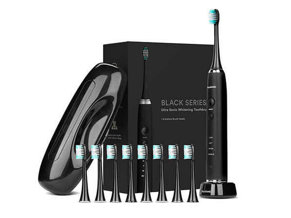 AquaSonic Black Series Toothbrush. (Photo: Yahoo Lifestyle Store)