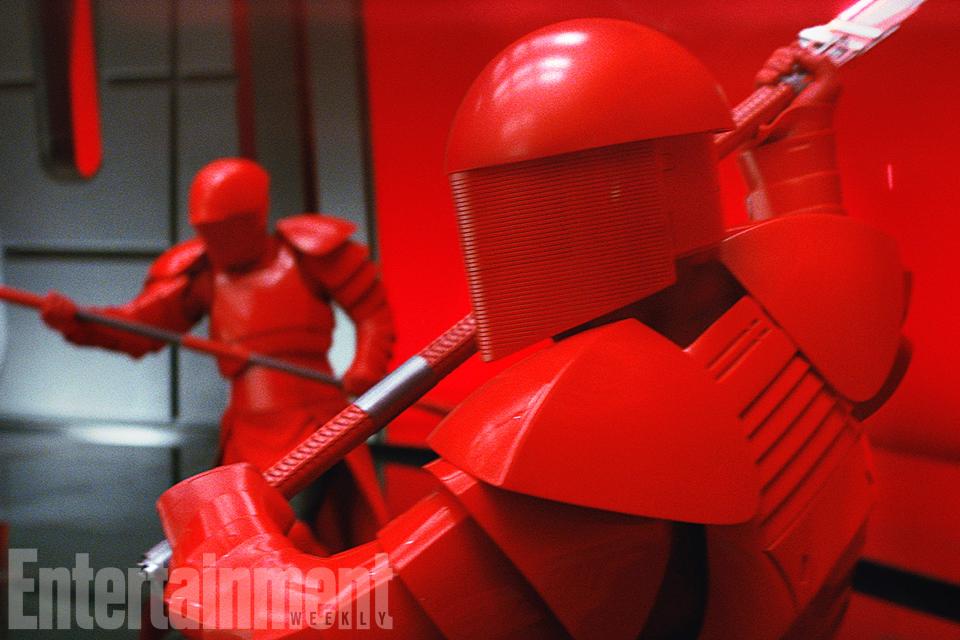 Star Wars: The Last Jedi: Snoke emerges with elite Praetorian guard