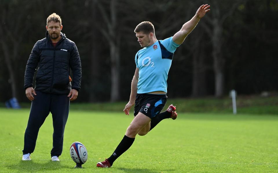 Jonny Wilkinson watches Owen Farrell kicking in training – Jonny Wilkinson: I am happy Owen Farrell will beat my record