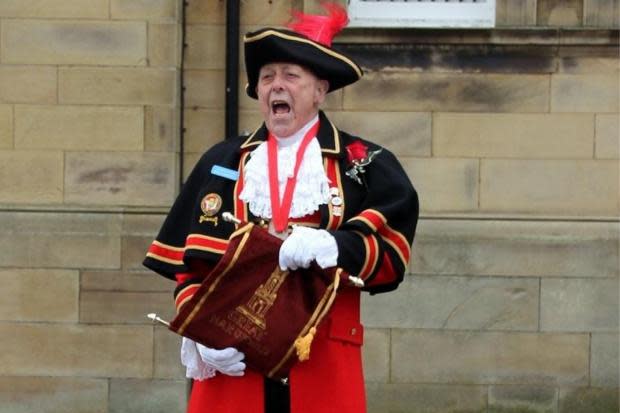 Town criers battling it out in these East Lancs towns for British  Championships - Yahoo Sport