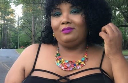 This plus-sized blogger just proved to her body shamers that she looks great in crop tops