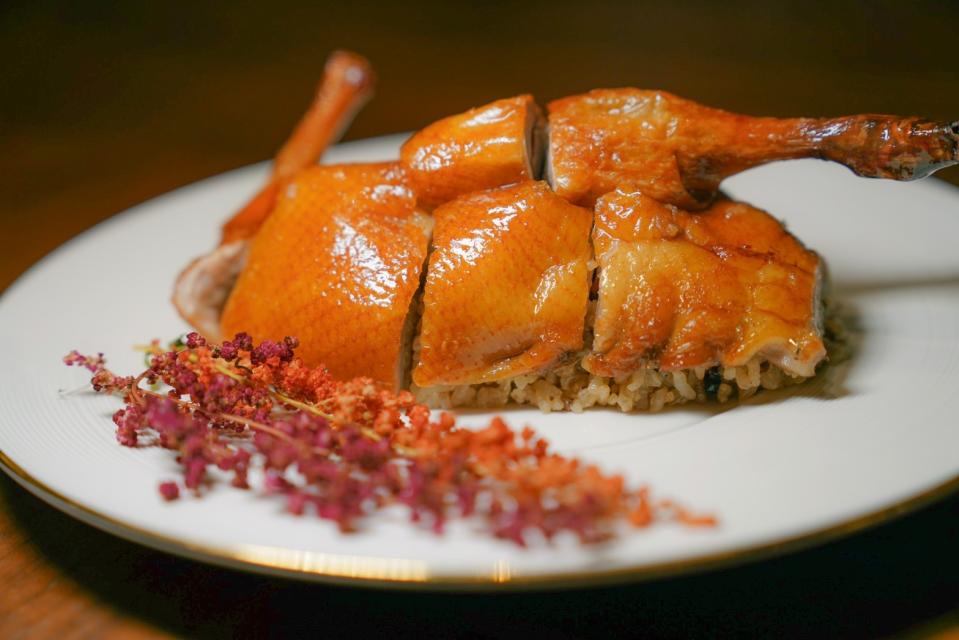 先知鴨粽是至寶軒必吃的招牌料理。