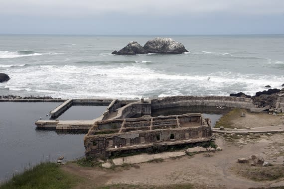 Ruins of the Sutro Baths. (<a href="http://www.loc.gov/pictures/collection/highsm/item/2013630057/" rel="nofollow noopener" target="_blank" data-ylk="slk:Carol Highsmith/Library of Congress;elm:context_link;itc:0;sec:content-canvas" class="link ">Carol Highsmith/Library of Congress</a>)