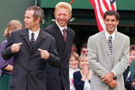 <p>Oder auch mit John McEnroe und Pete Sampras. </p>