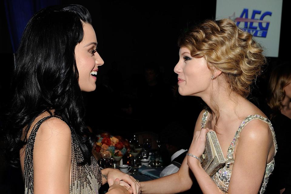 Katy Perry confirms Taylor Swift feud is over with a plate of cookies: 'Peace at last'