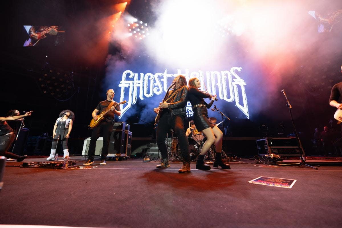 Ghost Hounds seen opening for Guns N' Roses.