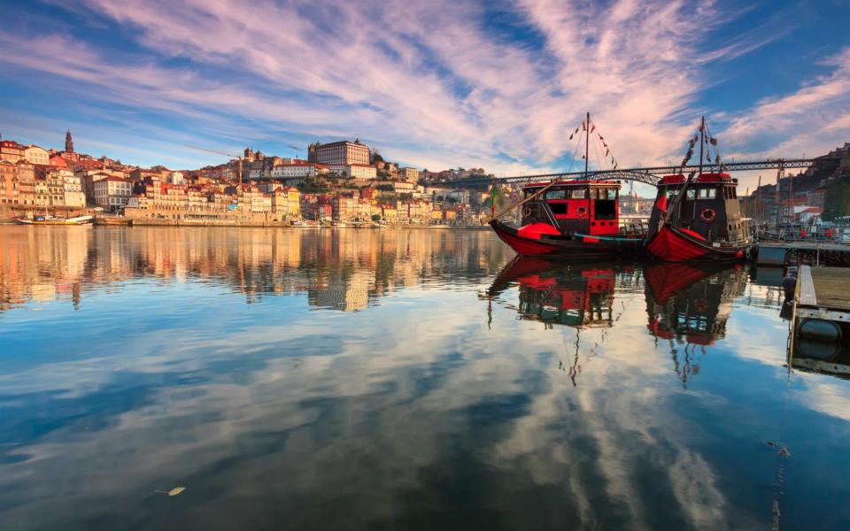 View of Porto across the river - ARoxo/Moment RF 